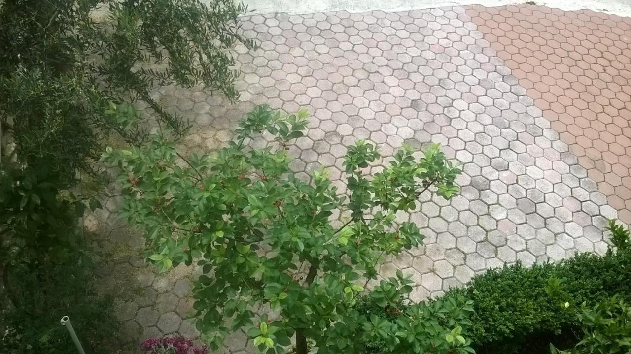 Apartman Renata Omiš Extérieur photo